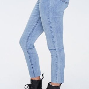 New High rise mom jeans